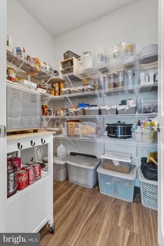 672 MAYFIELD FALLS DR, Newark, DE 19702