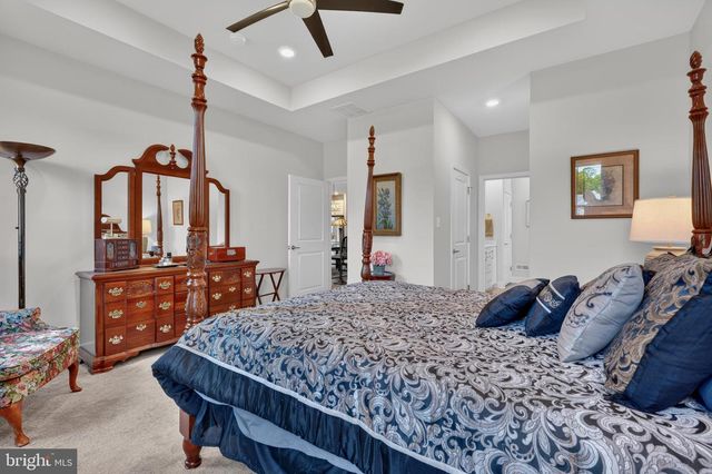 672 MAYFIELD FALLS DR, Newark, DE 19702
