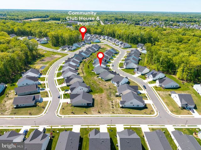 672 MAYFIELD FALLS DR, Newark, DE 19702