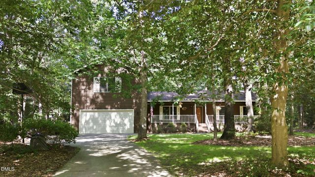 6605 Willow Chase Drive, Willow Springs, NC 27592