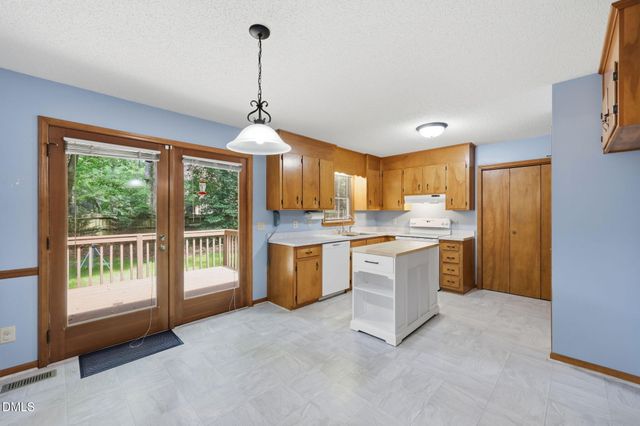 6605 Willow Chase Drive, Willow Springs, NC 27592