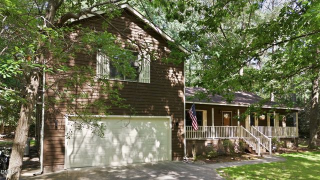 6605 Willow Chase Drive, Willow Springs, NC 27592