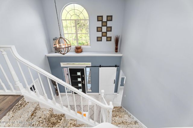 425 OAK POND Drive, Jacksonville, FL 32259