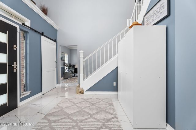 425 OAK POND Drive, Jacksonville, FL 32259