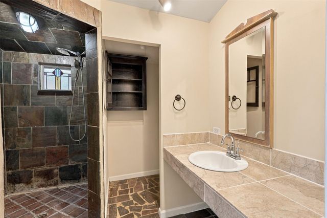 4505 Larch Lane C, Bellaire, TX 77401