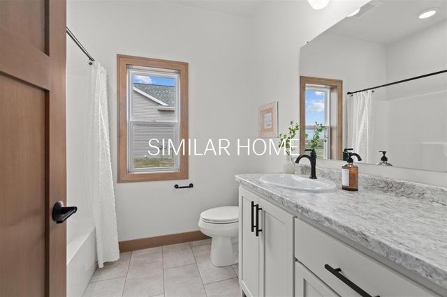 W5759 ROUNDSTONE PLACE, Menasha, WI 54952