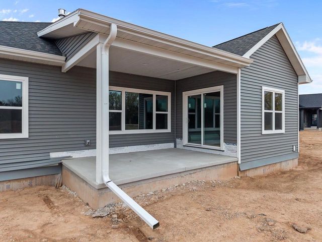 W5759 ROUNDSTONE PLACE, Menasha, WI 54952