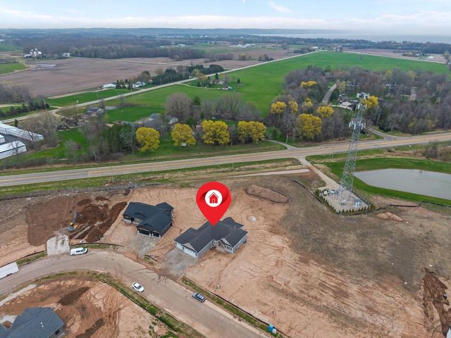 W5759 ROUNDSTONE PLACE, Menasha, WI 54952
