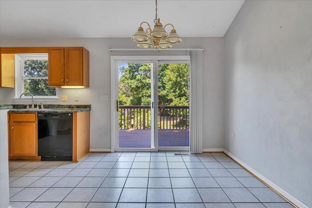 551 Sexton AVE, Salem, VA 24153