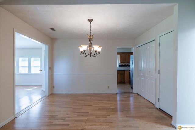10636 Spaulding Circle, Omaha, NE 68134