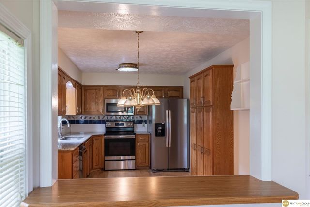 10636 Spaulding Circle, Omaha, NE 68134