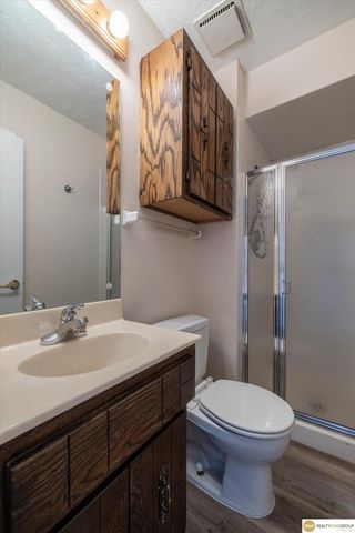 10636 Spaulding Circle, Omaha, NE 68134
