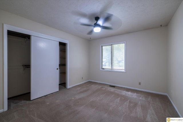 10636 Spaulding Circle, Omaha, NE 68134