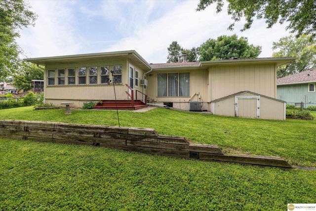 10636 Spaulding Circle, Omaha, NE 68134