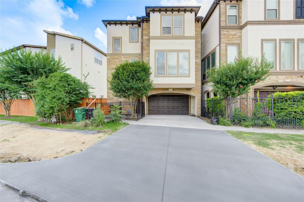 5711 Allen Street, Houston, TX 77007