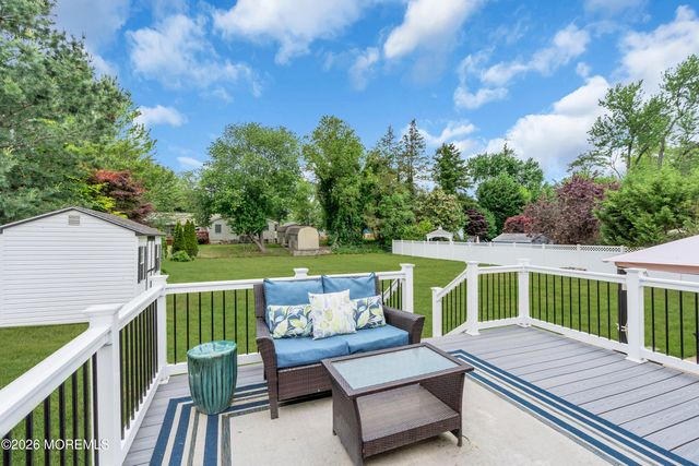 34 Millbrook Drive, Middletown, NJ 07748