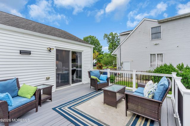 34 Millbrook Drive, Middletown, NJ 07748