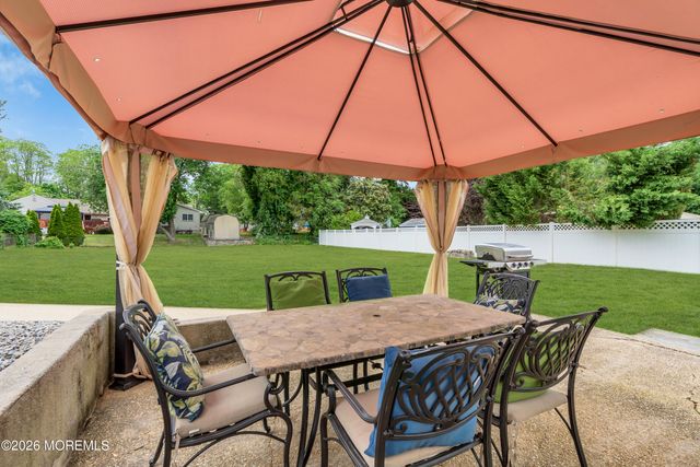 34 Millbrook Drive, Middletown, NJ 07748