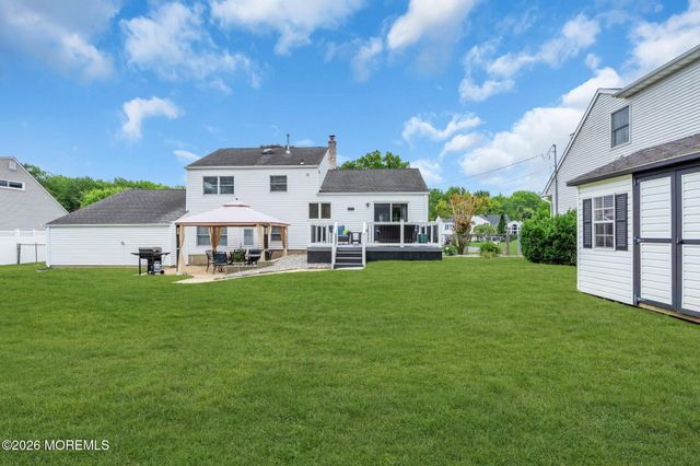 34 Millbrook Drive, Middletown, NJ 07748