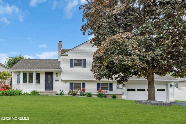 34 Millbrook Drive, Middletown, NJ 07748
