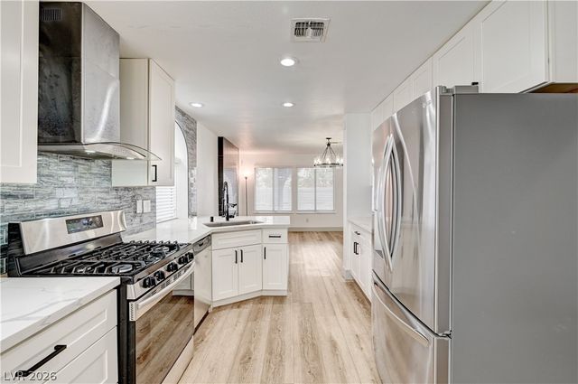 9733 Fern Canyon Avenue, Las Vegas, NV 89117