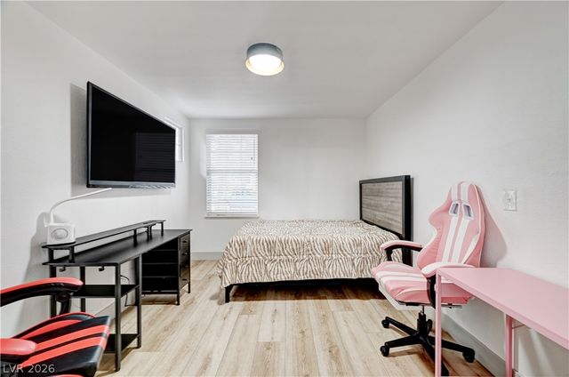 9733 Fern Canyon Avenue, Las Vegas, NV 89117