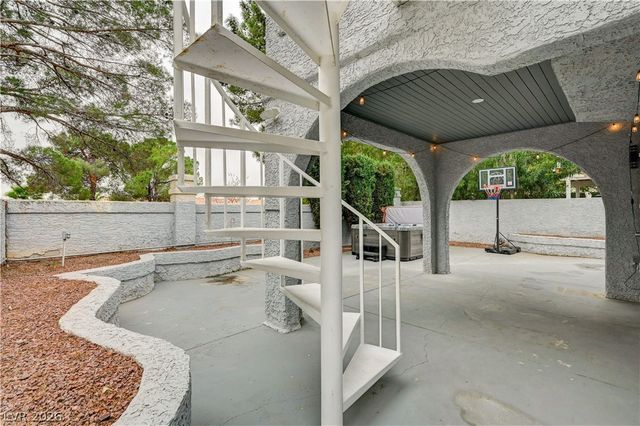 9733 Fern Canyon Avenue, Las Vegas, NV 89117