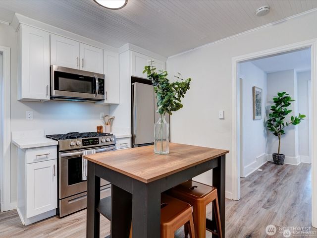 1626 39th Avenue E, Seattle, WA 98112