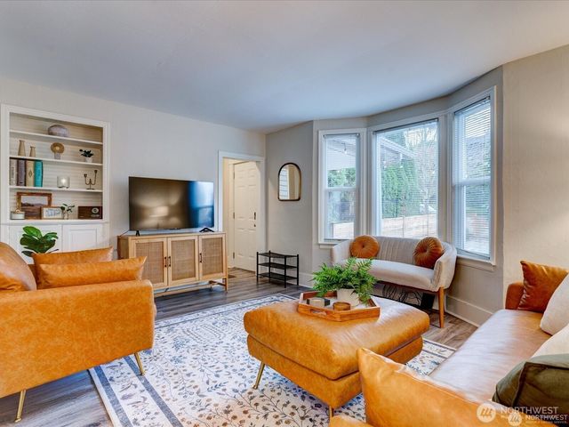 1626 39th Avenue E, Seattle, WA 98112