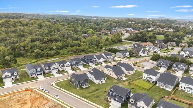 523 Kemp Dr, Hermitage, TN 37076