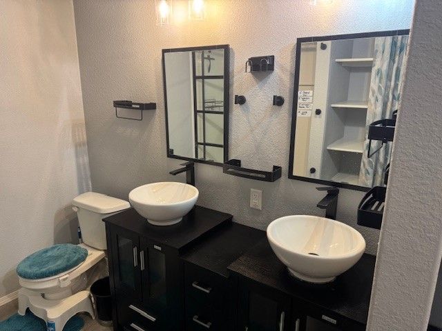 1745 Viney Grove Road, Prairie Grove, AR 72753