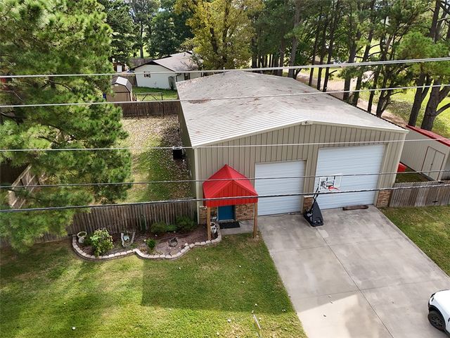 1745 Viney Grove Road, Prairie Grove, AR 72753