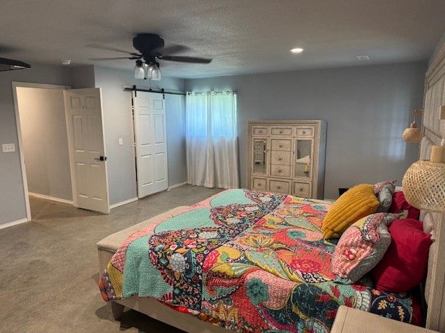 1745 Viney Grove Road, Prairie Grove, AR 72753