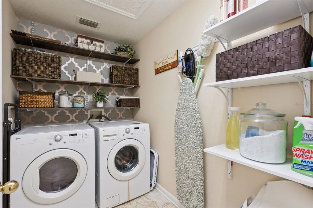 Image 37 of property listing at 12202 ACCIPITER DRIVE, Orlando, FL 32837