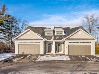 44 Sheffield Way # 6B, Londonderry, NH 03053