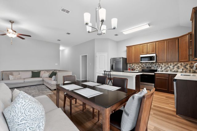 905 Mccandles Road, Waco, TX 76705