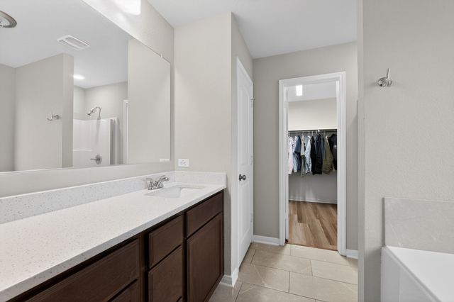 905 Mccandles Road, Waco, TX 76705