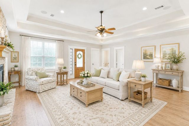 107 Ebner Lake Front Drive, Montgomery, TX 77316
