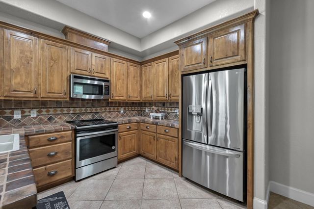 107 Ebner Lake Front Drive, Montgomery, TX 77316