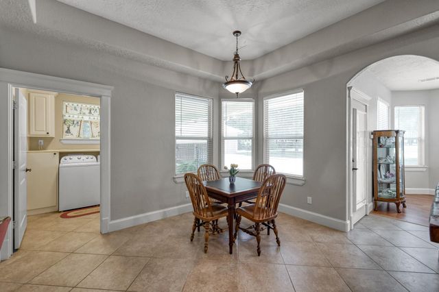 107 Ebner Lake Front Drive, Montgomery, TX 77316