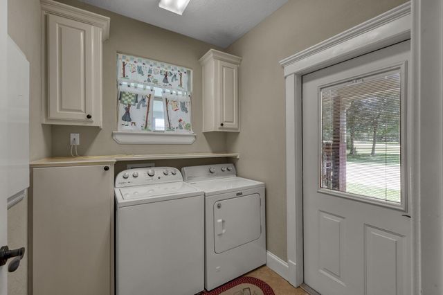 107 Ebner Lake Front Drive, Montgomery, TX 77316