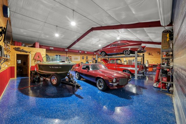 107 Ebner Lake Front Drive, Montgomery, TX 77316