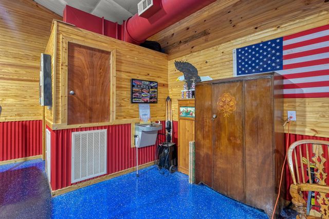 107 Ebner Lake Front Drive, Montgomery, TX 77316
