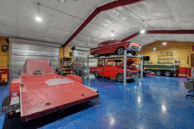 107 Ebner Lake Front Drive, Montgomery, TX 77316