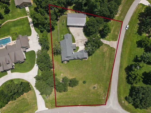 107 Ebner Lake Front Drive, Montgomery, TX 77316