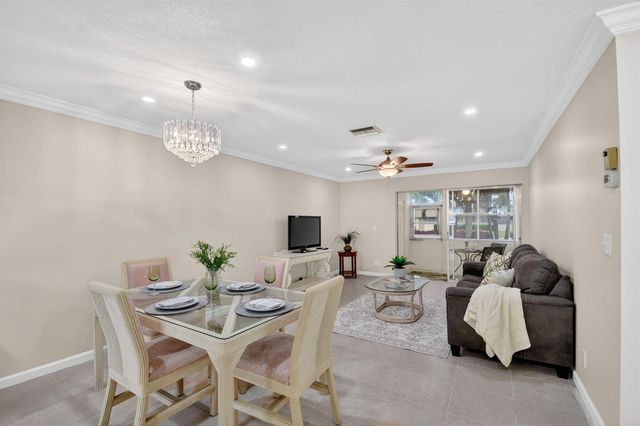 2787 Dudley Dr Apt D, West Palm Beach, FL 33415