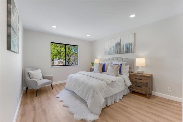 714 San Conrado Terrace 5, Sunnyvale, CA 94085