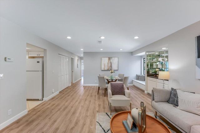 714 San Conrado Terrace 5, Sunnyvale, CA 94085
