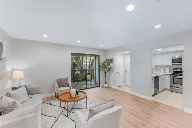 714 San Conrado Terrace 5, Sunnyvale, CA 94085