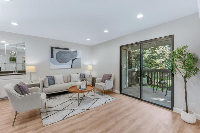 714 San Conrado Terrace 5, Sunnyvale, CA 94085